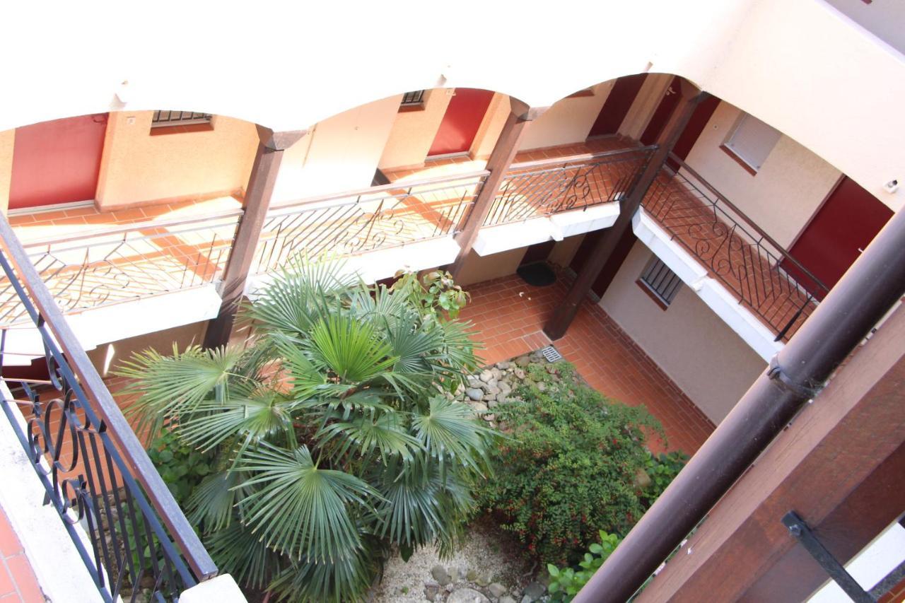 De La Couleur Aux Marquises Apartment La Londe-les-Maures Exterior photo